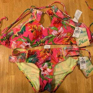 Honor Universal bikini